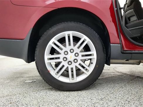 Used 2015 Chevrolet Traverse LT w/ Style and Technology Package FWD image 13