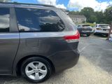 Used 2011 Toyota Sienna LE image 5