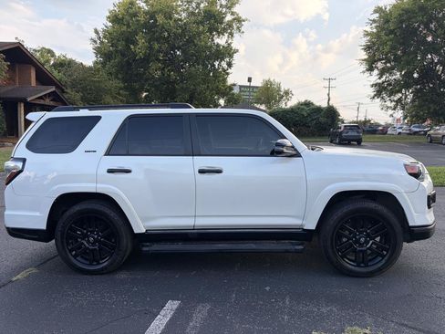 Used 2019 Toyota 4Runner Limited RWD image 4
