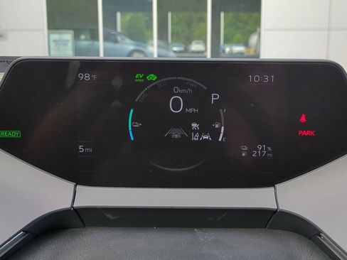 New 2026 Toyota Prius Plug-In Hybrid FWD image 26