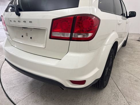 Used 2019 Dodge Journey SE w/ Connectivity Group FWD image 19