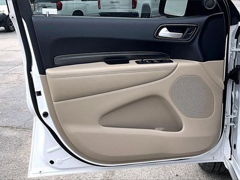 Used 2021 Dodge Durango SXT image 19