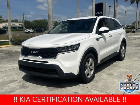 Certified 2023 Kia Sorento LX FWD image 2