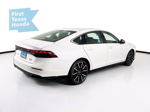 Certified 2025 Honda Accord Touring image 7