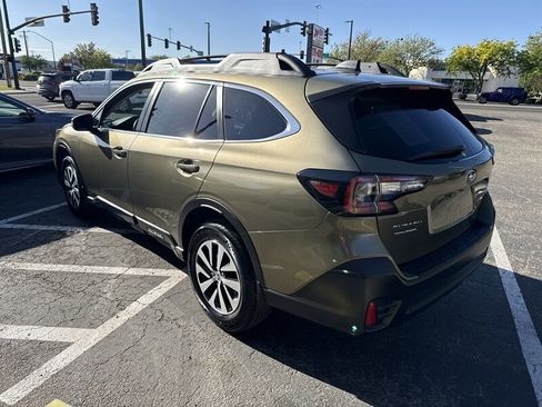 Used 2020 Subaru Outback Premium AWD/4WD image 3