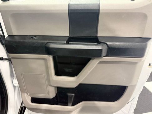 Used 2018 Ford F550 4x4 Crew Cab Super Duty image 26