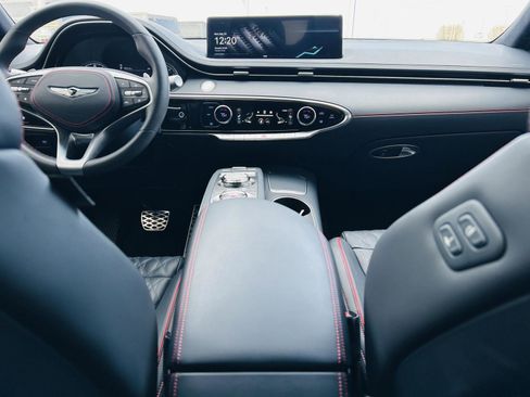 Used 2024 Genesis GV70 3.5T Sport w/ Sport Advanced Package image 27