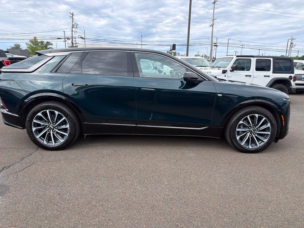 Used 2024 Cadillac Lyriq Sport w/ Nappa Leather Package AWD/4WD image 7