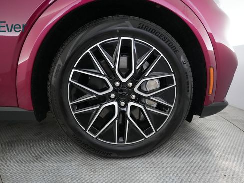 Used 2025 Ford Mustang Mach-E Premium RWD image 20