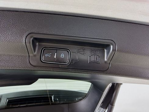 Used 2024 Ford Explorer Platinum w/ Technology Package image 41