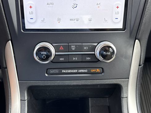 Used 2023 Ford Edge SEL AWD/4WD image 25