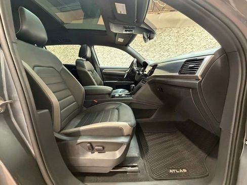 Used 2020 Volkswagen Atlas Cross Sport SEL Premium R-Line w/ Cross Sport MDO Package AWD/4WD image 9