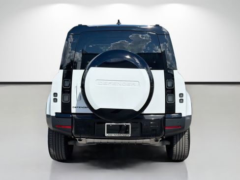 New 2026 Land Rover Defender 110 S AWD/4WD image 4