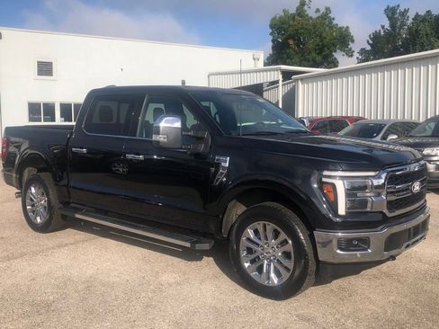 Used 2025 Ford F150 Lariat w/ Equipment Group 502A High AWD/4WD image 2