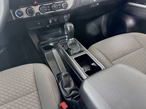 Used 2023 Toyota Tacoma SR5 AWD/4WD image 24