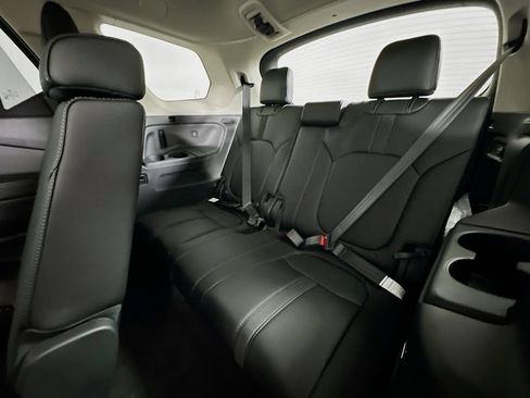 Certified 2026 Honda Pilot EX-L image 27