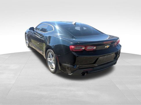 Used 2019 Chevrolet Camaro LT image 8