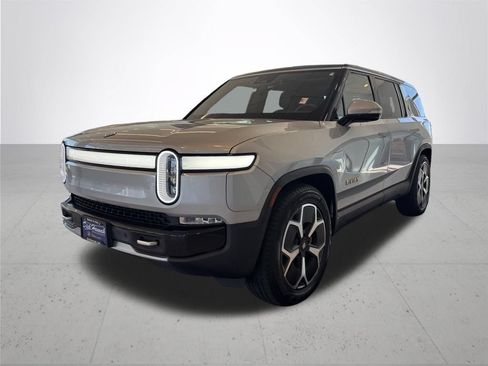 Used 2024 Rivian R1S Adventure AWD/4WD image 2