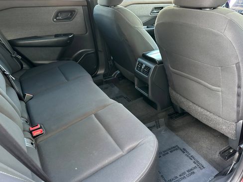 Used 2023 Nissan Rogue S FWD image 19