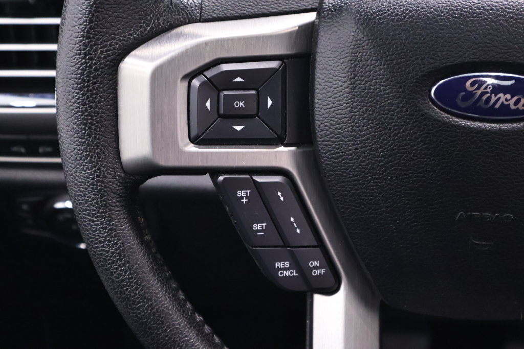 Used 2015 Ford F150 Platinum w/ Equipment Group 701A Luxury AWD/4WD image 24