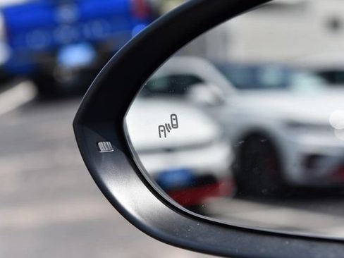 New 2026 Volkswagen Jetta GLI Autobahn FWD image 10