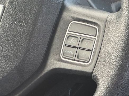 Used 2013 RAM 2500 Tradesman w/ Chrome Appearance Group AWD/4WD image 16