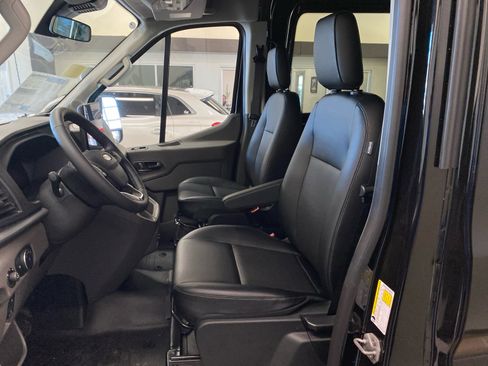 New 2026 Ford Transit 250 148 Medium Roof Extended AWD w/ Exterior Upgrade Package image 15