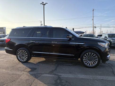Used 2019 Lincoln Navigator L Reserve image 6