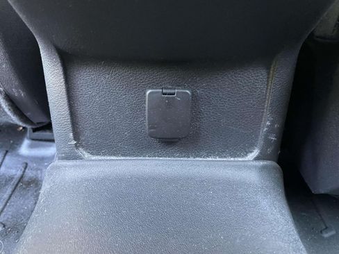Used 2013 Ford Fusion SE FWD image 11