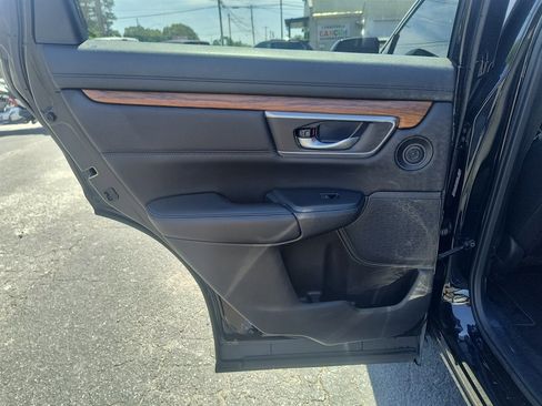 Used 2018 Honda CR-V Touring image 32
