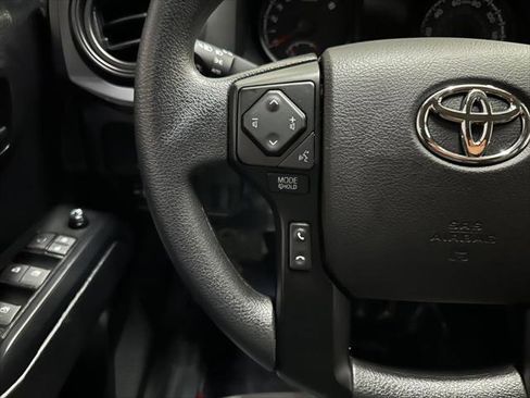 Certified 2022 Toyota Tacoma SR AWD/4WD image 26