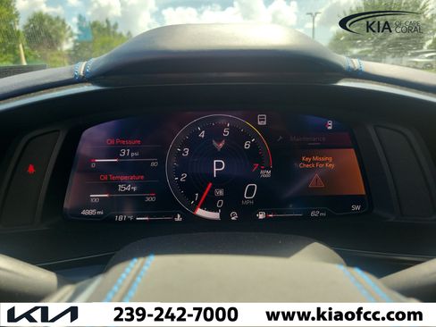 Used 2022 Chevrolet Corvette Stingray Premium Conv w/ Z51 Performance Package RWD image 19