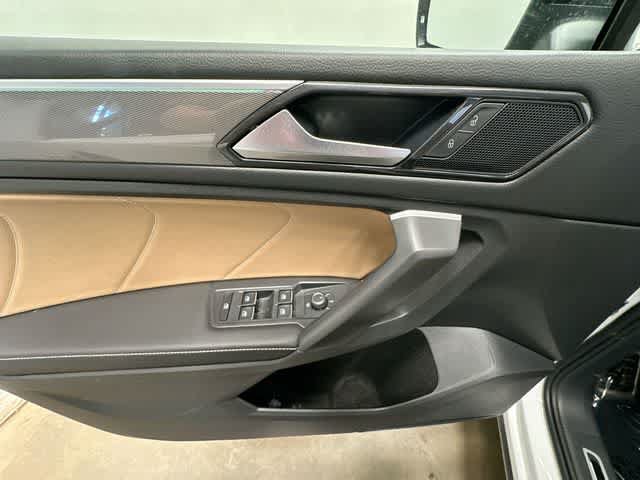 Used 2023 Volkswagen Tiguan SE R-Line FWD image 19