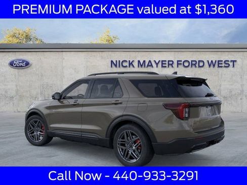 New 2026 Ford Explorer ST-Line w/ ST-Line Street Pack image 5
