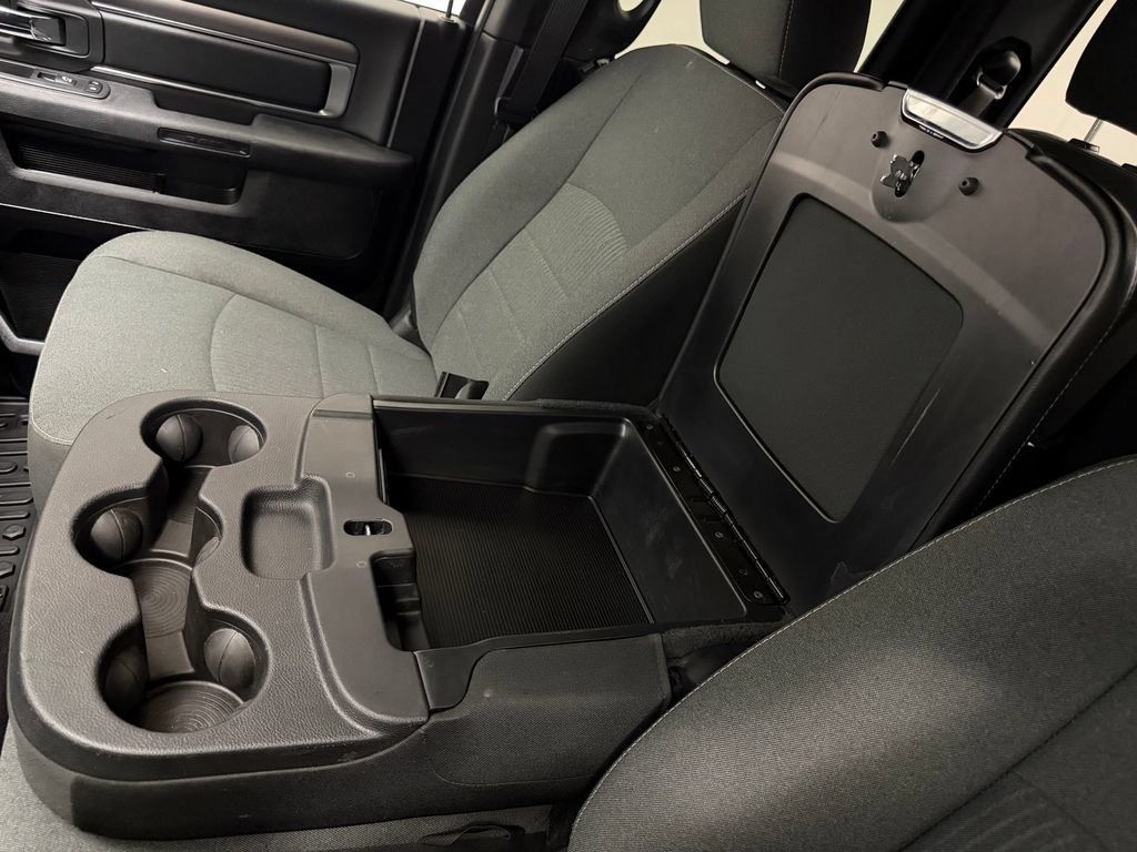 Used 2022 RAM 1500 Warlock AWD/4WD image 19