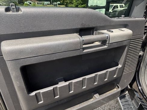 Used 2016 Ford F250 Lariat w/ Chrome Package AWD/4WD image 10