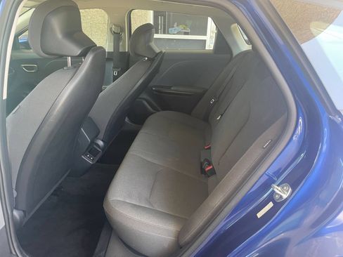 Used 2025 Kia K4 FWD image 36