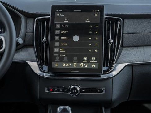 New 2026 Volvo XC90 B6 Ultra w/ Protection Package image 21