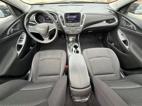 Used 2024 Chevrolet Malibu LT image 18