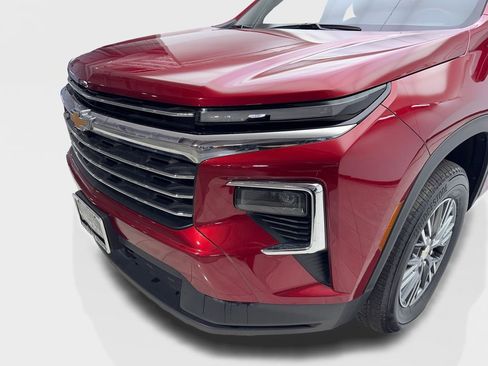 Used 2024 Chevrolet Traverse LT w/ Trailering Package image 16