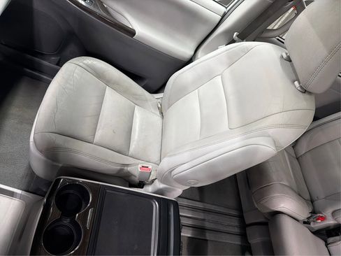 Used 2019 Toyota Sienna XLE image 36