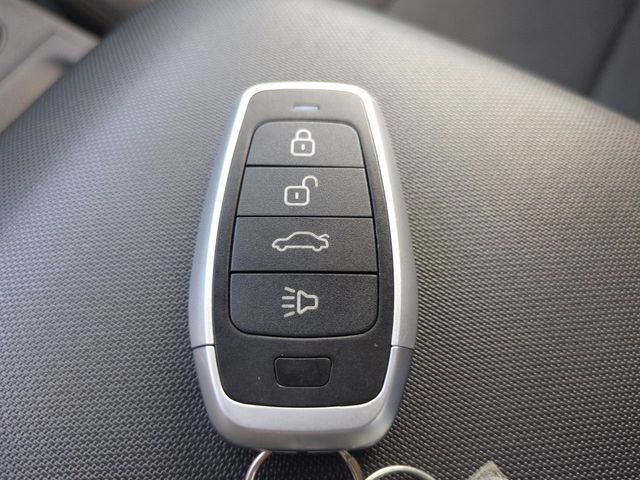 Used 2022 Nissan Frontier SV AWD/4WD image 28