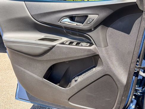 Used 2024 Chevrolet Equinox Premier w/ LPO, Floor Liner Package AWD/4WD image 45