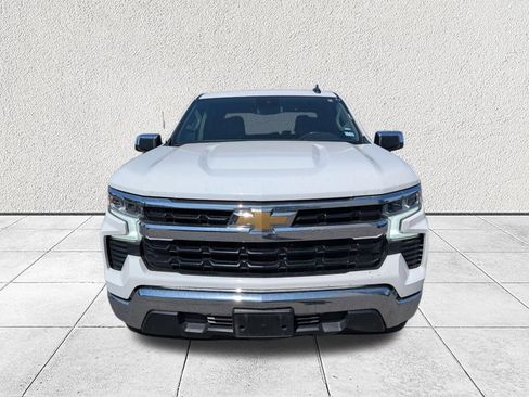 Used 2025 Chevrolet Silverado 1500 LT image 8