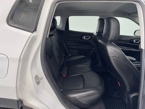 Used 2022 Jeep Compass Trailhawk AWD/4WD image 16