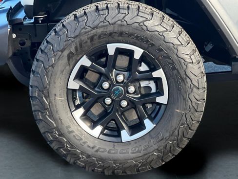 Certified 2025 Jeep Wrangler Unlimited Rubicon 4xe w/ Safety Group image 25