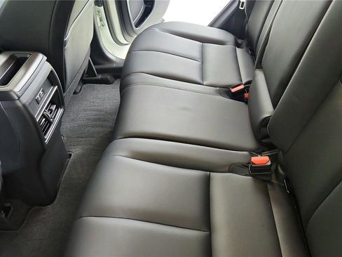 Certified 2024 Nissan Murano SV w/ SV Midnight Edition Package image 21