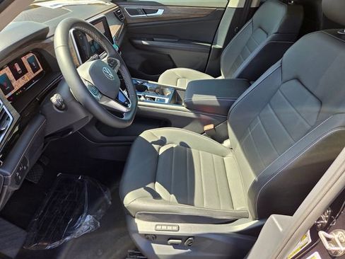 New 2025 Volkswagen Atlas SEL image 6