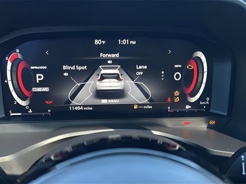 Used 2024 Nissan Rogue SL w/ SL Premium Package image 12