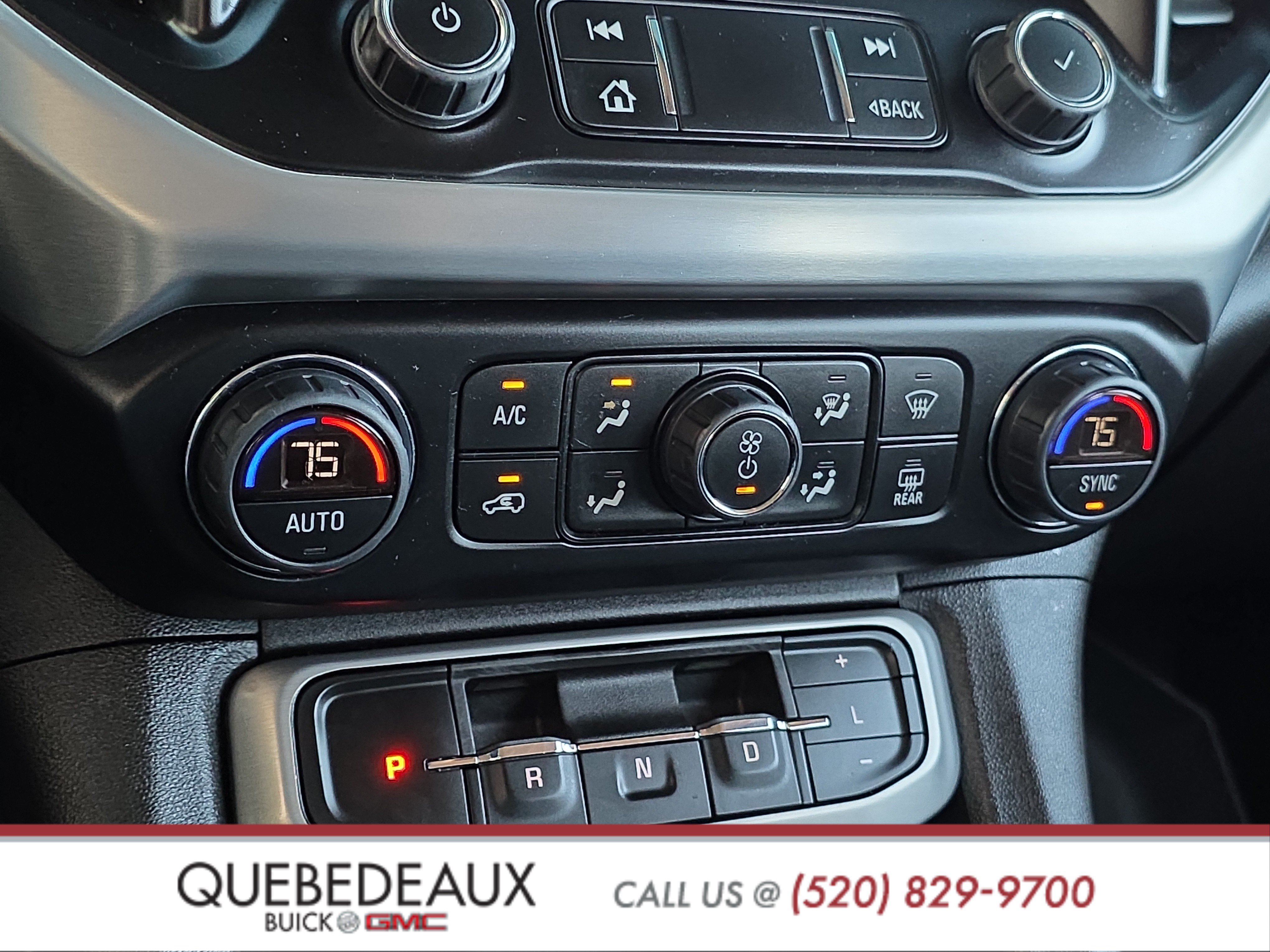 Used 2023 GMC Acadia SLT FWD image 17